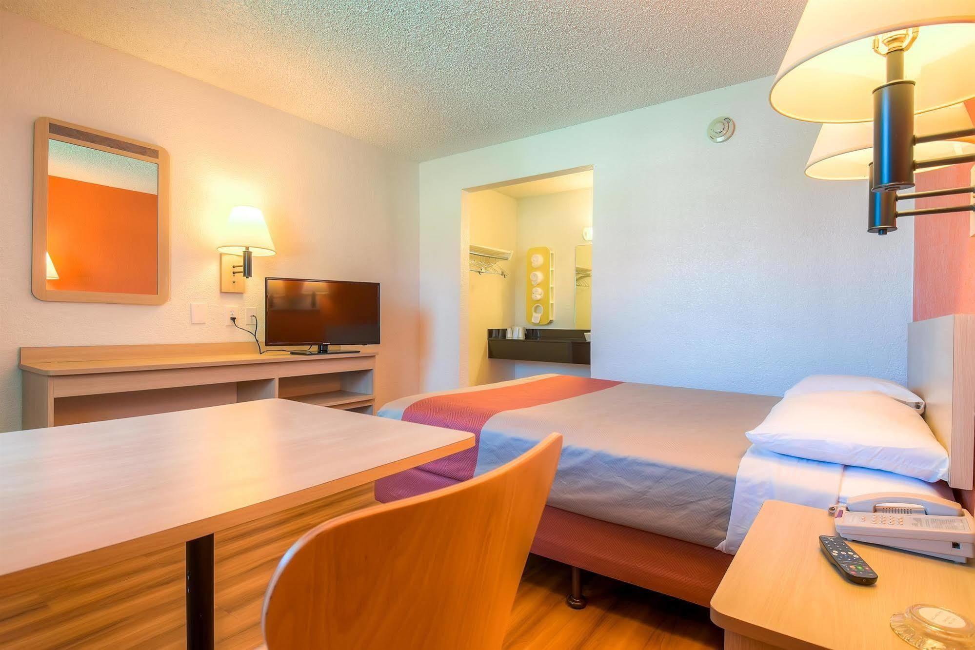 Motel 6-Rancho Mirage, Ca - Palm Springs Luaran gambar