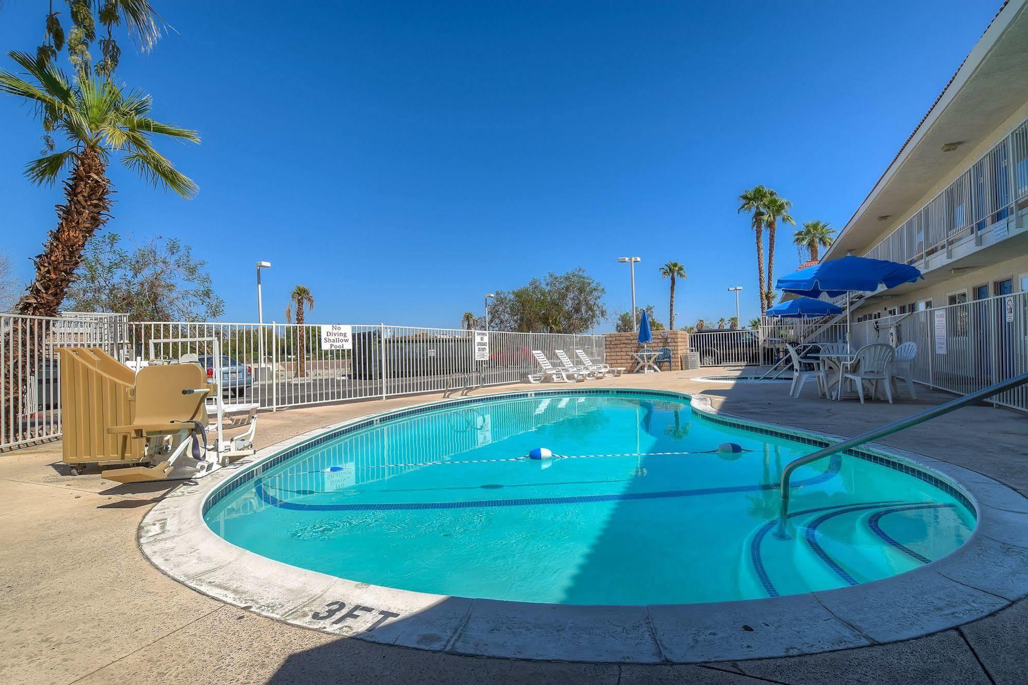 Motel 6-Rancho Mirage, Ca - Palm Springs Luaran gambar